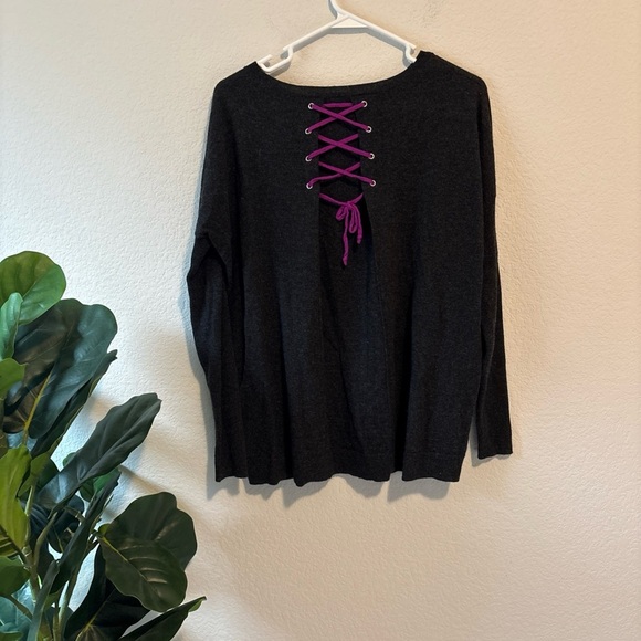 Autumn cashmere Small Charcoal Gray With Purple Lace 100% Cashmere Sweater - Picture 2 of 5